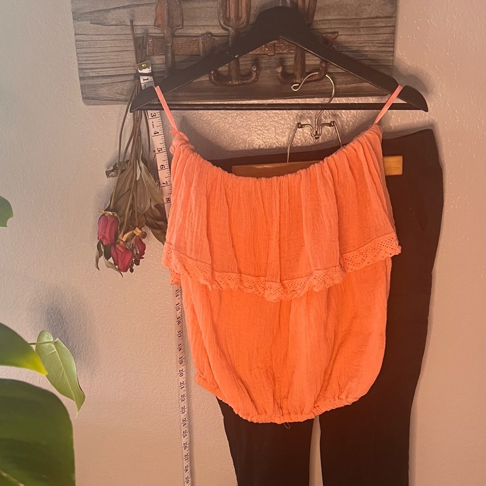 Arden B | strapless, cropped, coral blouse w/elasticated hems, size small​ - Picture 8 of 10